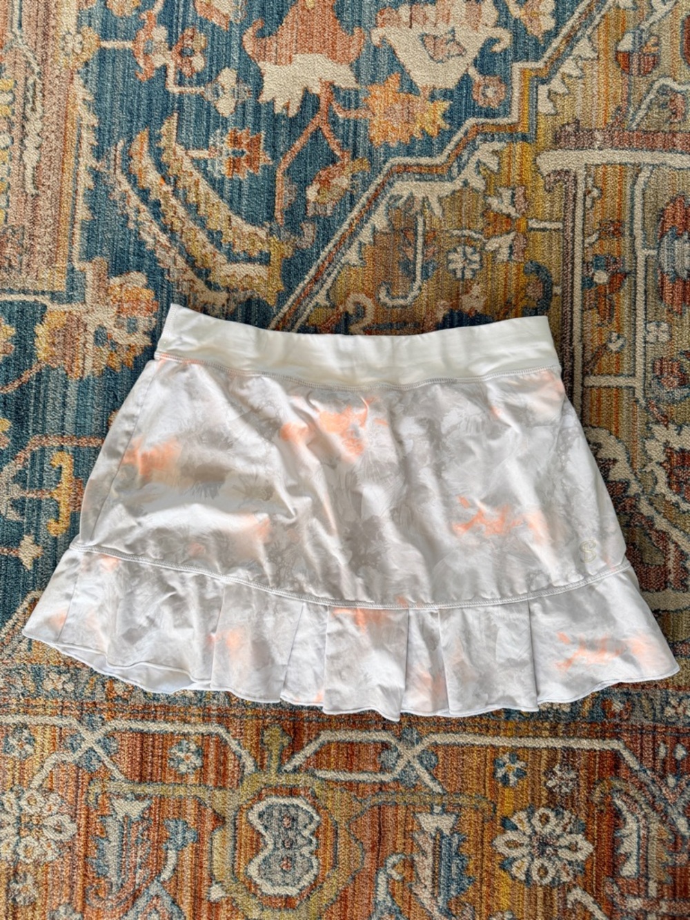 Sofibella L White Ruffle Hem Women's Skirt with Subtle Peach Tennis Pickleball